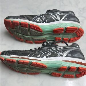 ASICS Gel Nimbus 19 Black and Gray Running Shoes 9.5